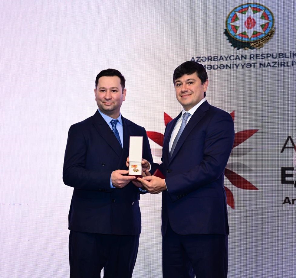 Azərbaycan Mədəniyyət Elçilərinin I Forumunda diaspor nümayəndələri təltif olundu - FOTO